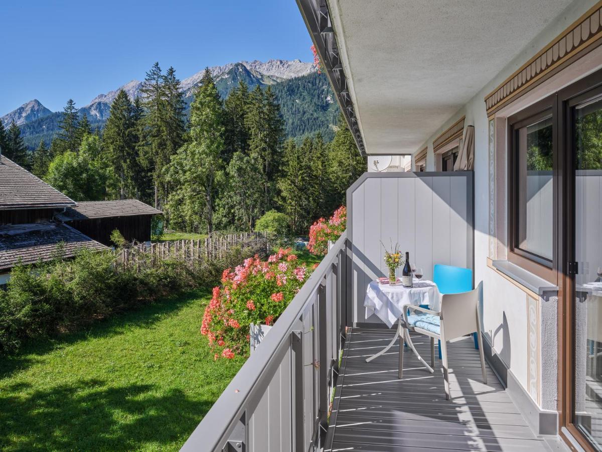 Apartmenthaus - Café - Zugspitze Leutasch Exterior foto