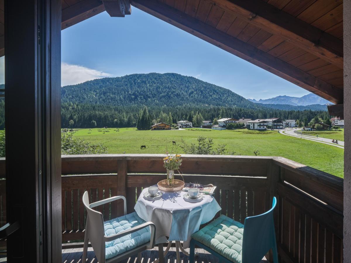 Apartmenthaus - Café - Zugspitze Leutasch Exterior foto