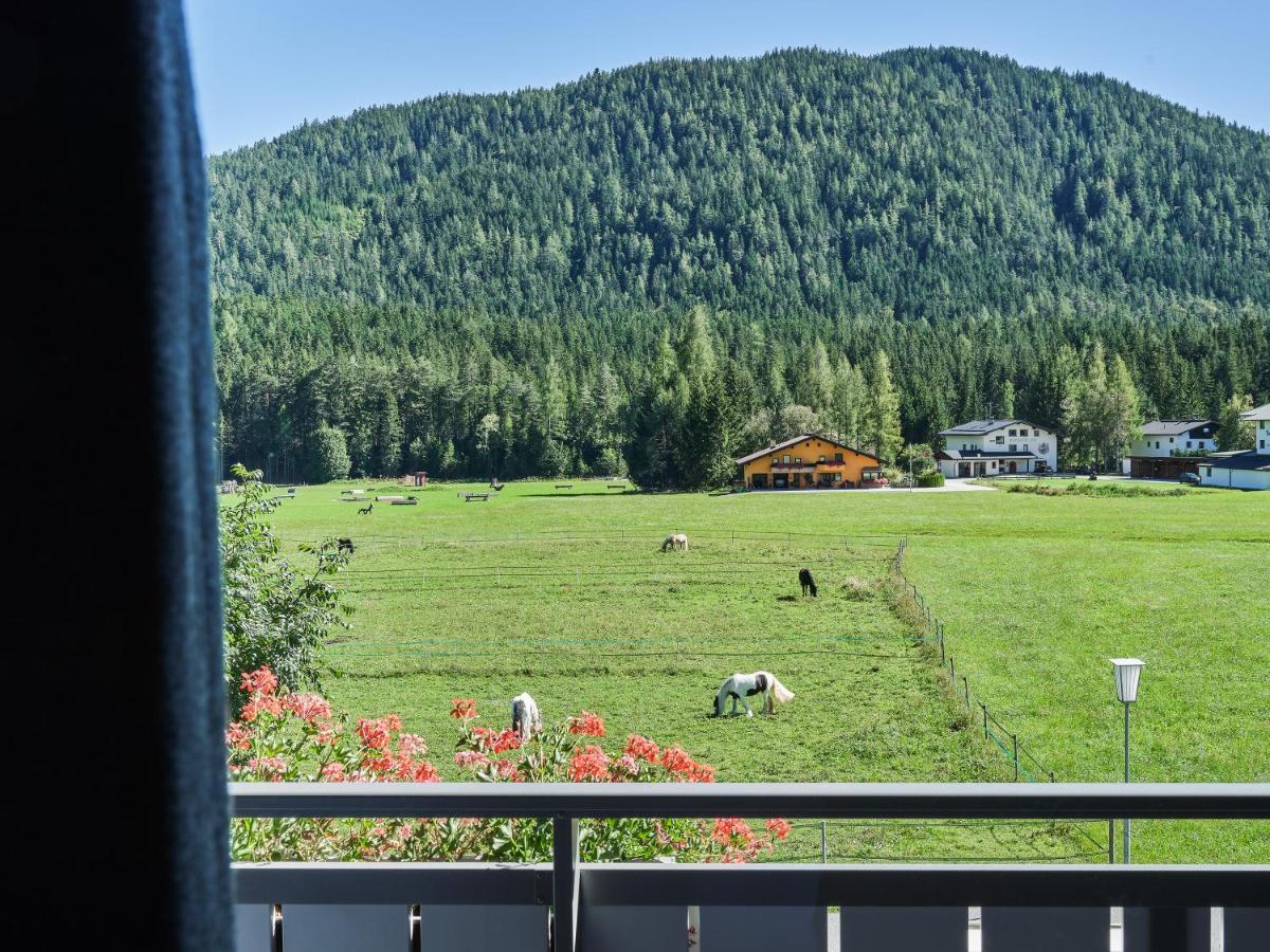 Apartmenthaus - Café - Zugspitze Leutasch Exterior foto